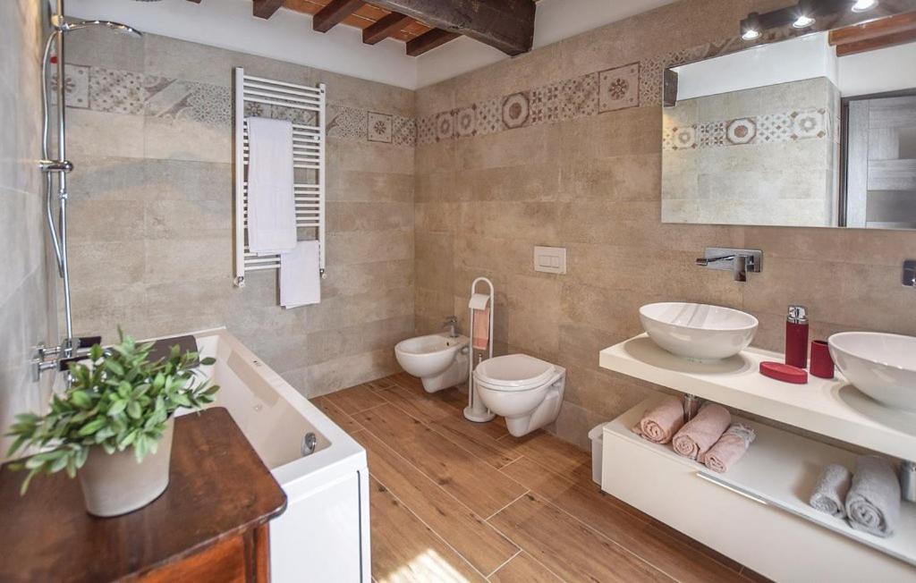 Il Nido Nel Borgo Casa Vacanze Camaiore Exterior photo