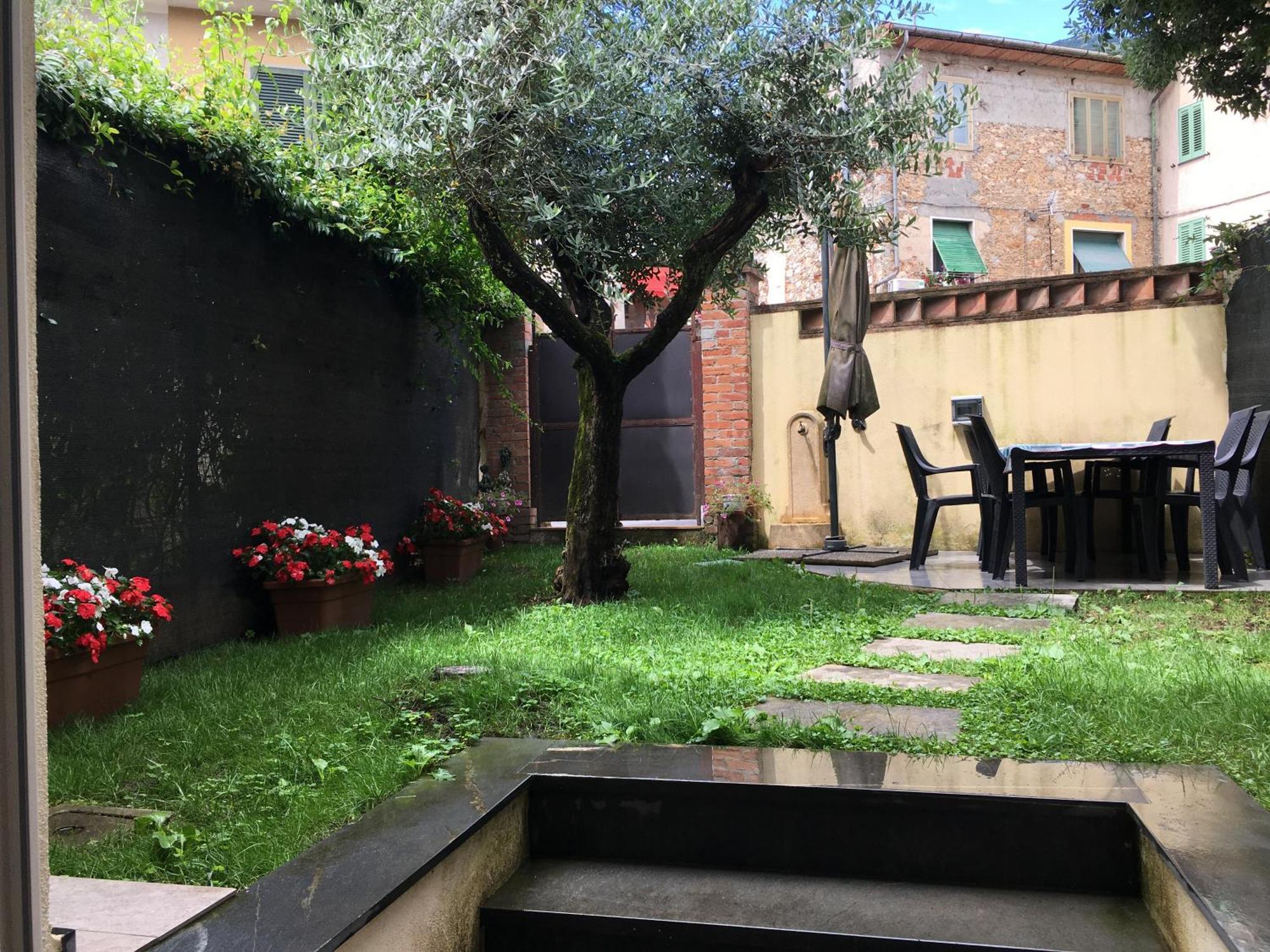 Il Nido Nel Borgo Casa Vacanze Camaiore Exterior photo